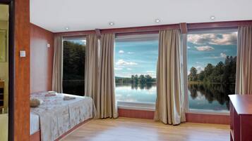 Lits bébé (gratuits), Wi-Fi gratuit, draps fournis