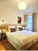 Habitación estándar con 1 cama doble o 2 individuales | Minibar, caja fuerte, escritorio y tabla de planchar con plancha