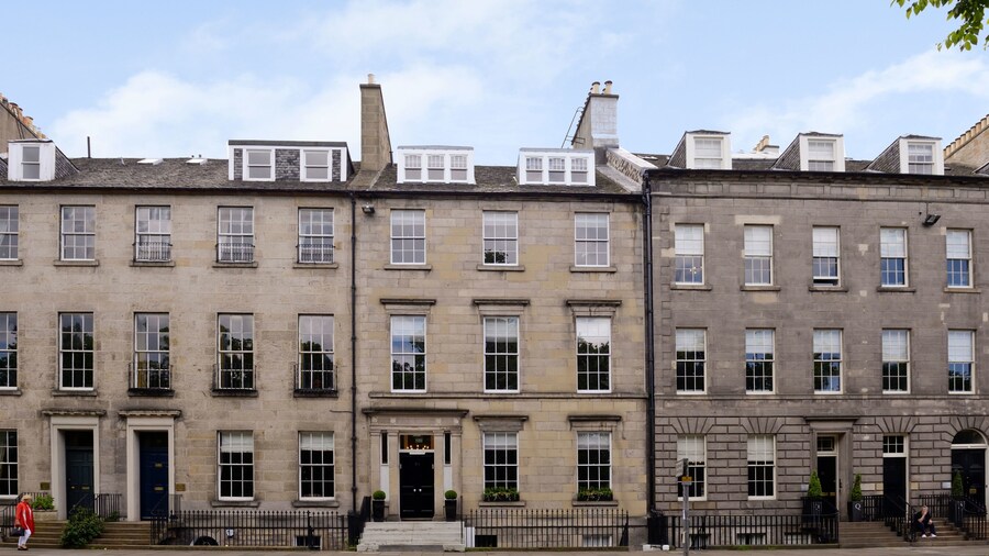 Destiny Scotland - Q-Residence