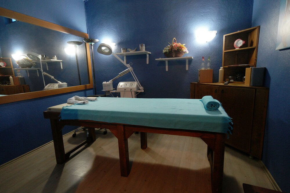 Mr. Dim Exclusive Apart Hotel photo 7