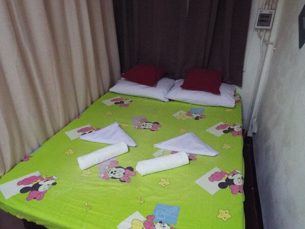 2 개의 침실, 책상, 노트북 작업 공간, 무료 WiFi