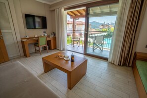Suite | Minibar, Zimmersafe, Schreibtisch, schallisolierte Zimmer