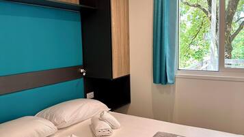 Casa mobile Premium, 2 camere 2 bagni | Strykejern/-brett og sengetøy