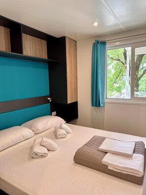 Casa mobile Premium, 2 camere 2 bagni | 熨斗/熨板、床单