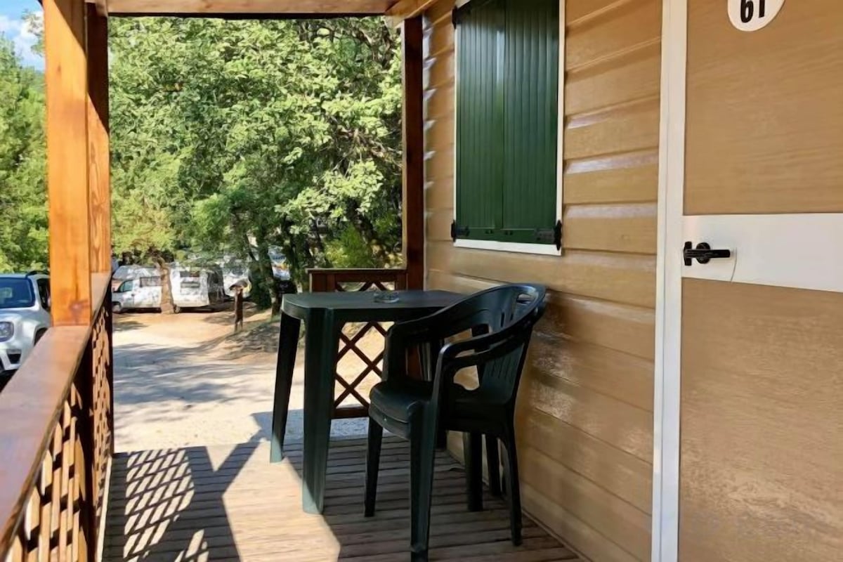 Outdoor dining | Lunch and dinner served