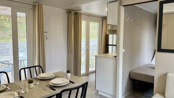 Superior MobilHome | Oppholdsområde | Bordtennis