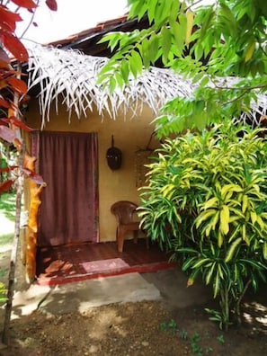 1 Schlafzimmer, Zimmersafe, Schreibtisch, Bügeleisen/Bügelbrett