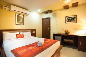 Standard Double or Twin Room, Private Bathroom | Free WiFi