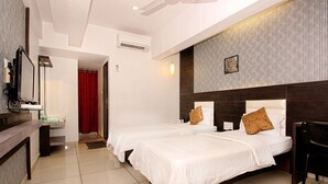 Ảnh chưa phân loại, 3 trong số 34 ảnh, nút