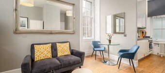 Destiny Scotland - St. Andrew Square Apartments