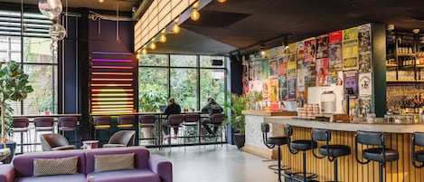 Café da manhã, almoço e jantar