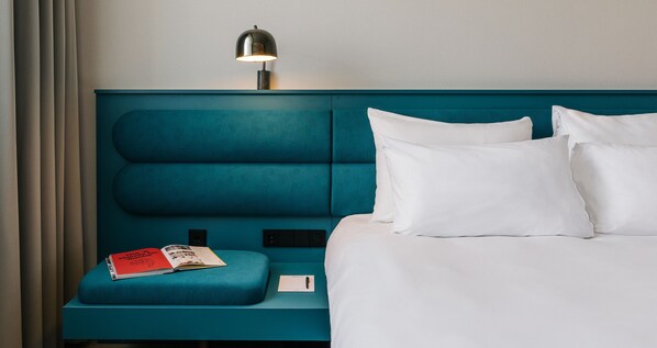 Signature Room | Individually decorated, individually furnished, desk, soundproofing - The Social Hub Amsterdam City (Amsterdam)