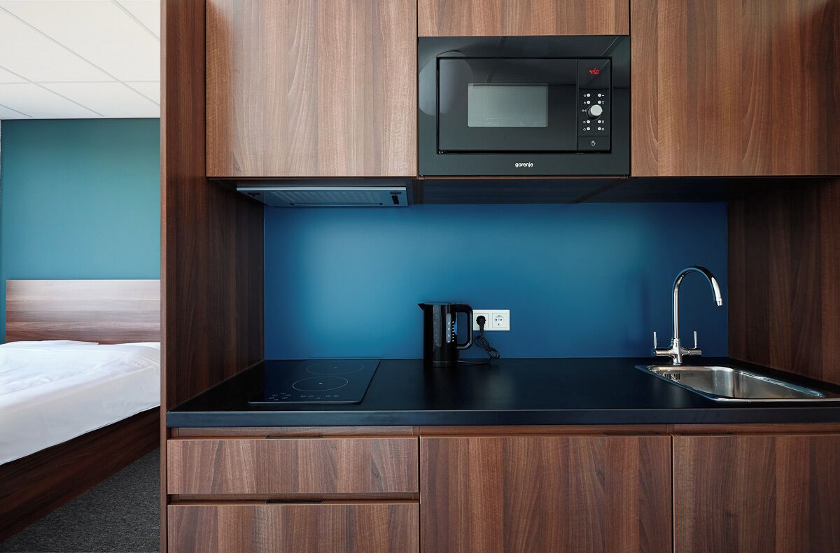 deluxe studio | private kitchen