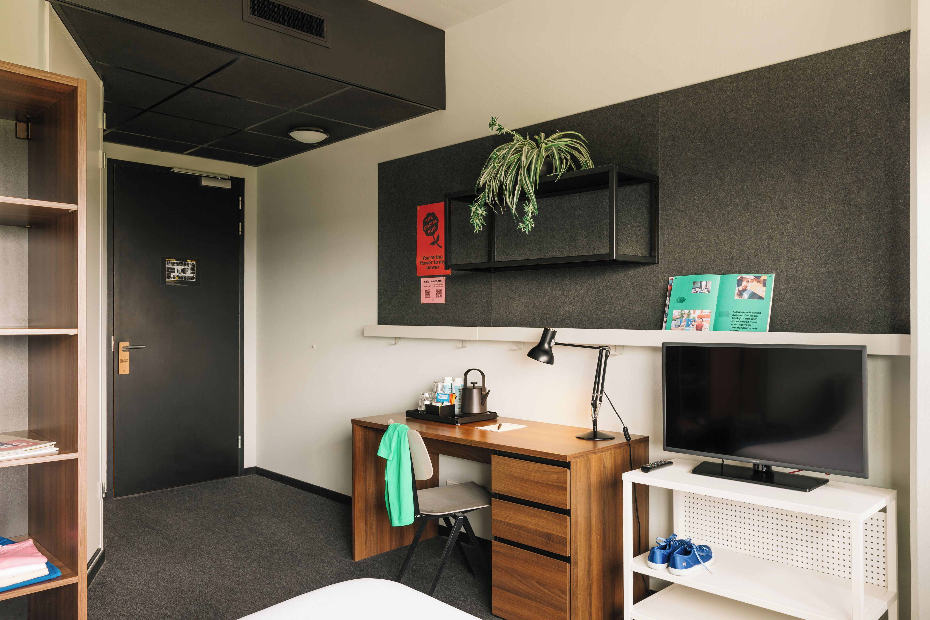 executive double room | 1 bedroom, individually decorated, individually furnished, desk