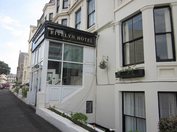 Rivelyn Hotel Bar & Restaurant - Scarborough