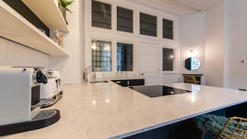 Editors apartments, luxury studio | Private kitchen