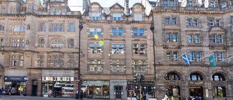 Overnatningsstedets facade