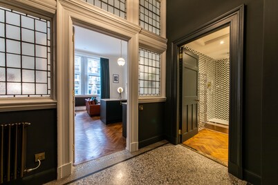 Linton Collection - 28 North Bridge