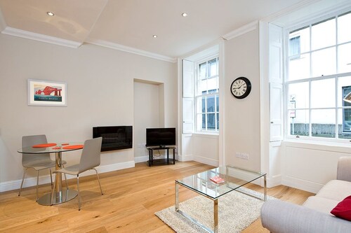 Destiny Scotland - Thistle Street Apartments