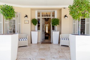 Exterior - Auberge Daniella (Franschhoek)