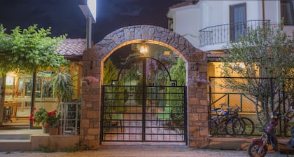 Dedeminn Garden Hotel