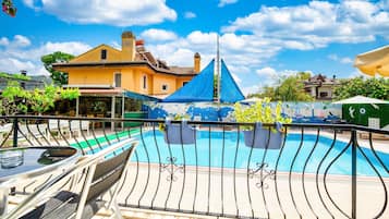 Double or Twin Room with Balcony | Premium bedding, minibar, desk, free WiFi