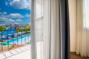 Apartment with 2 bedrooms | 고급 침구, 미니바, 책상, 무료 WiFi