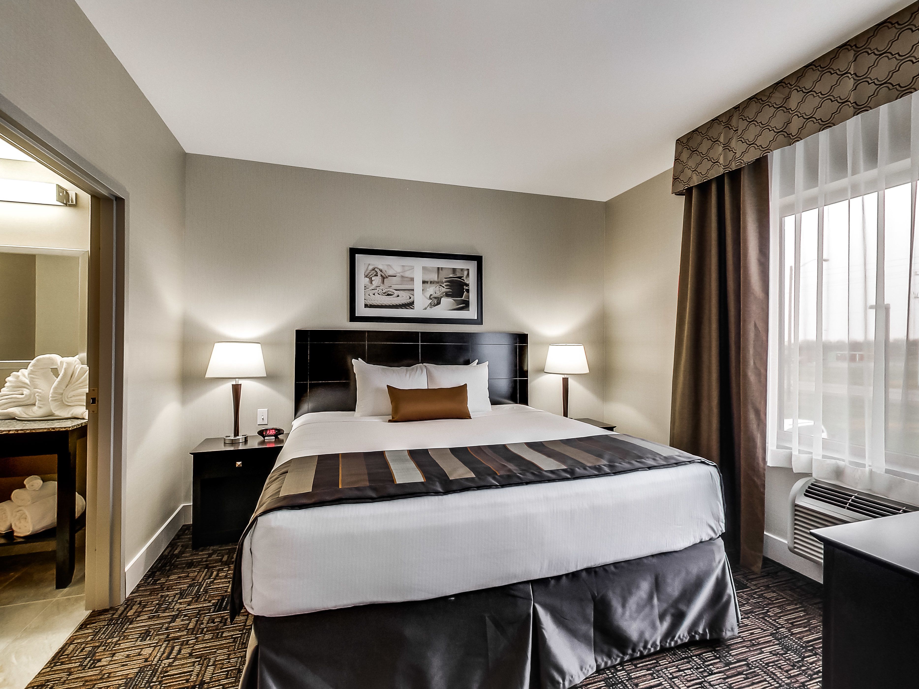 egyptian cotton sheets, premium bedding, in-room safe, blackout curtains