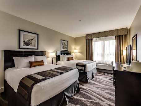 1 bedroom, Egyptian cotton sheets, premium bedding, in-room safe