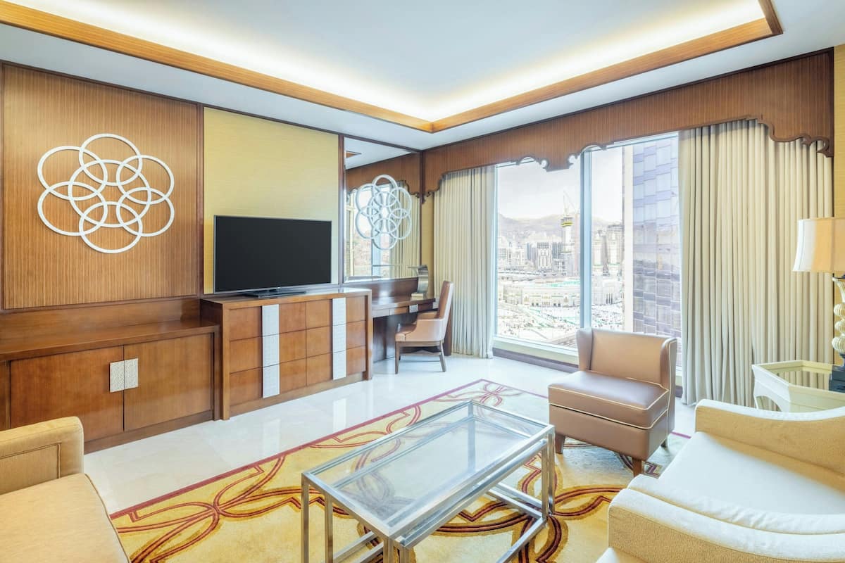 Suite – executive, 1 soverom, røyk (View) | Sengetøy av topp kvalitet, minibar, safe på rommet og skrivebord