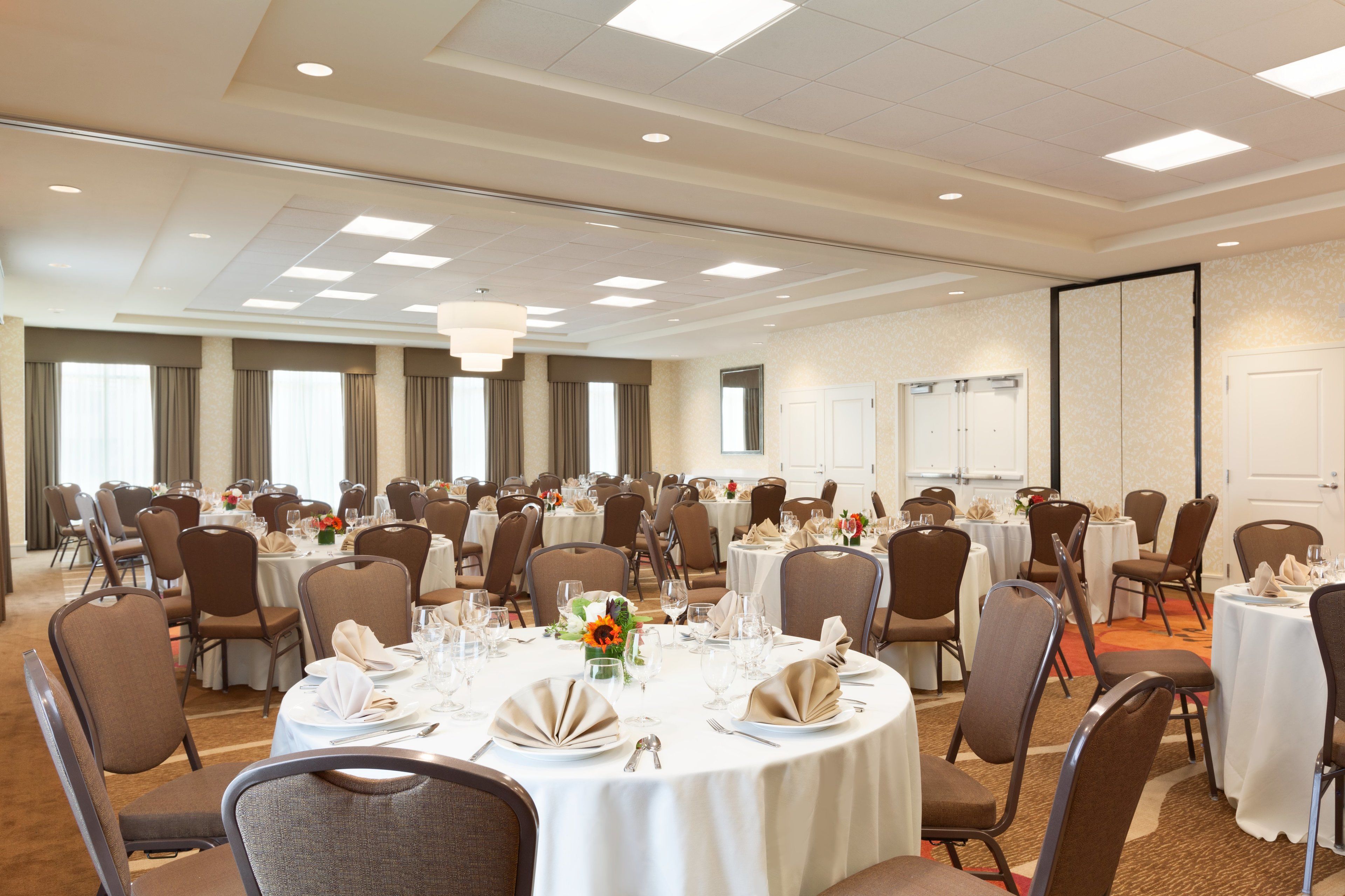 Photo - Hilton Garden Inn Boston Logan Airport