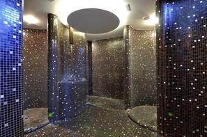 Sauna, hot stone massages, Thai massages, sports massages, body wraps