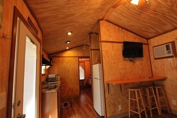 Classic Cabin, 2 Double Beds - Yogi Bear's Jellystone Park at Pigeon Forge/Gatlinburg (Pigeon Forge)