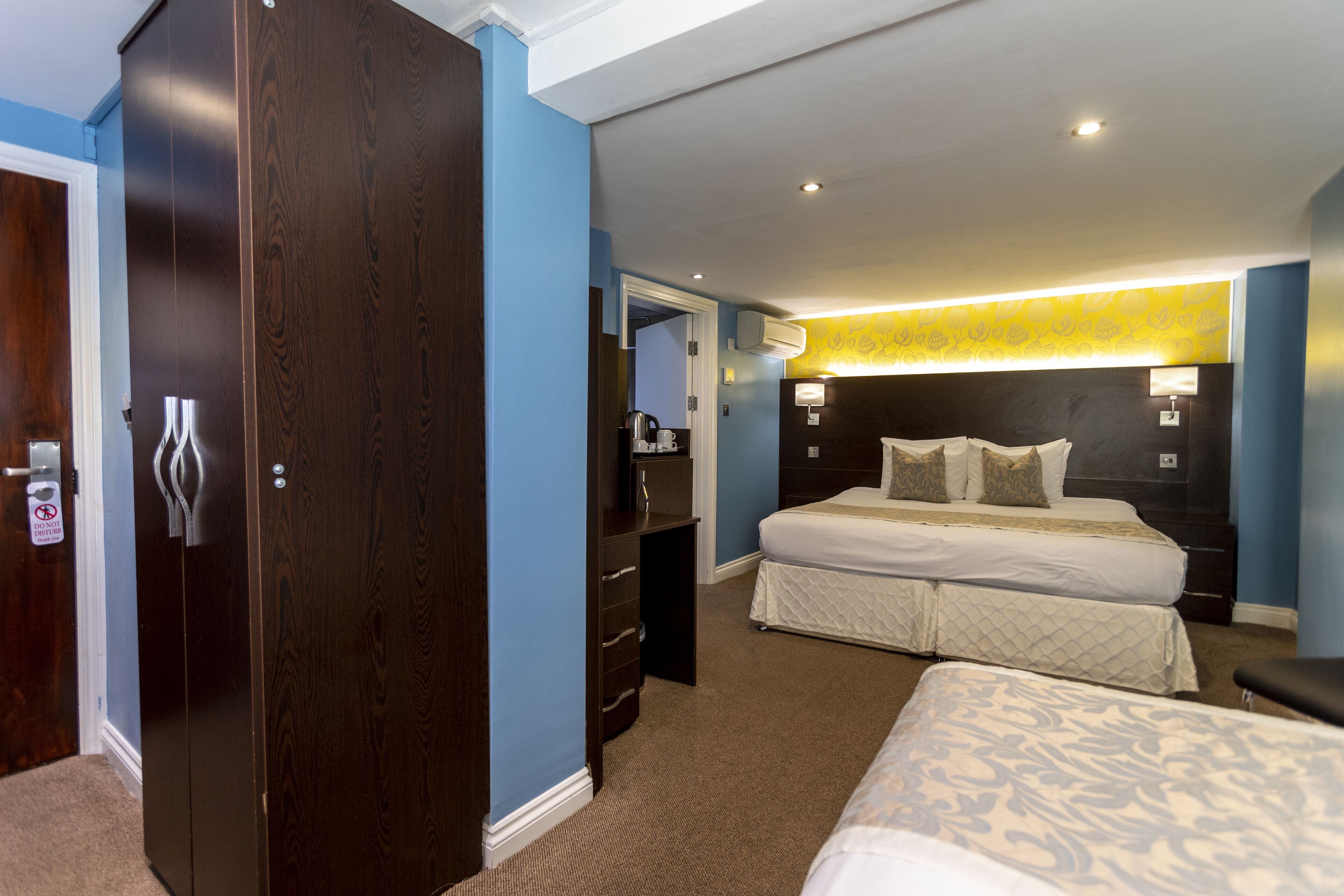triple room (3 single beds) | premium bedding, in-room safe, soundproofing, iron/ironing board