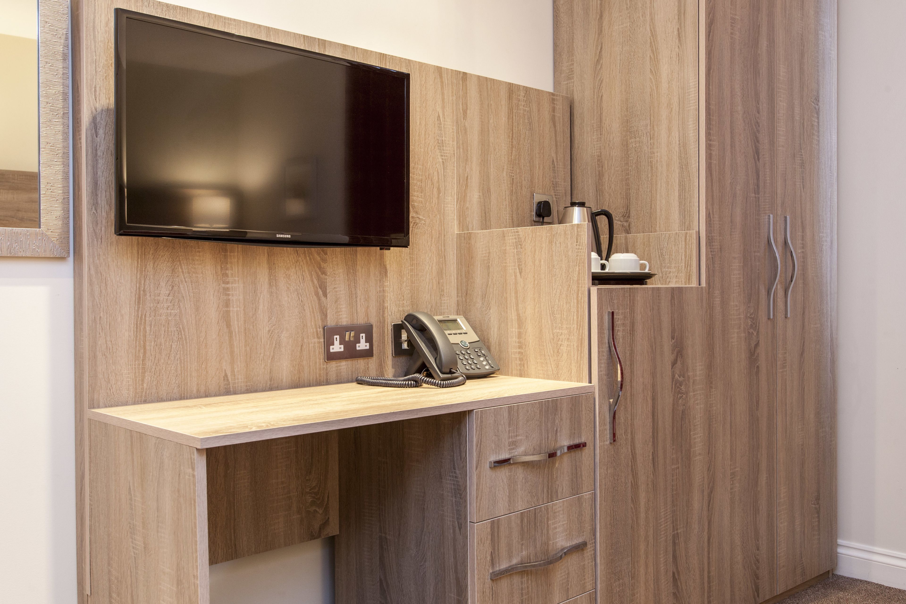 standard twin room | room amenity