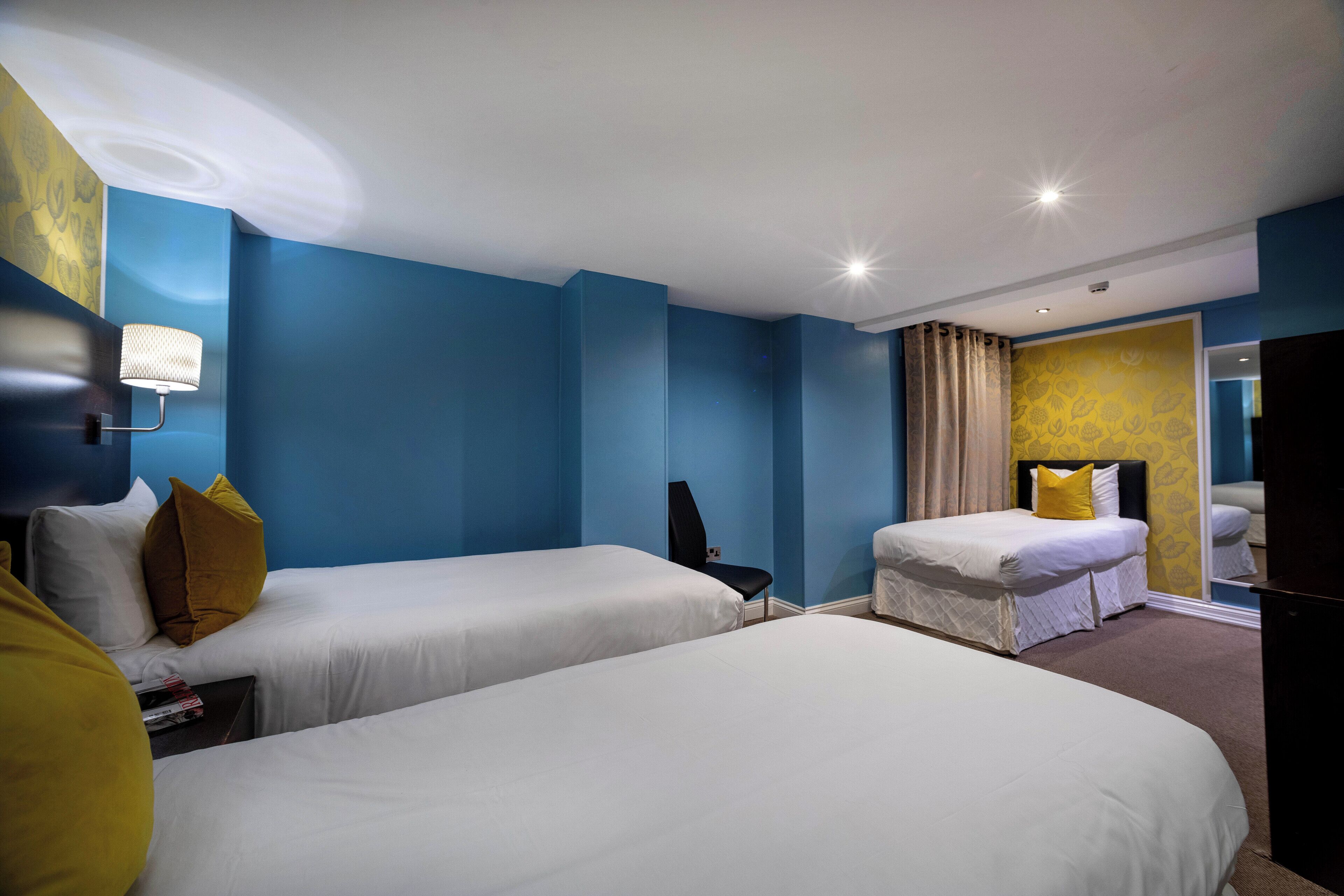 triple room (3 single beds) | premium bedding, in-room safe, soundproofing, iron/ironing board