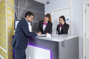 Check-in/check-out kiosk