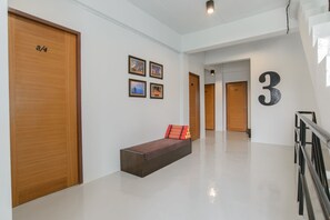 Hallway - Little Lanna Guesthouse (Chiang Mai)
