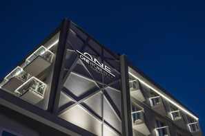Exterior detail - Hotel Alpen (Rimini)