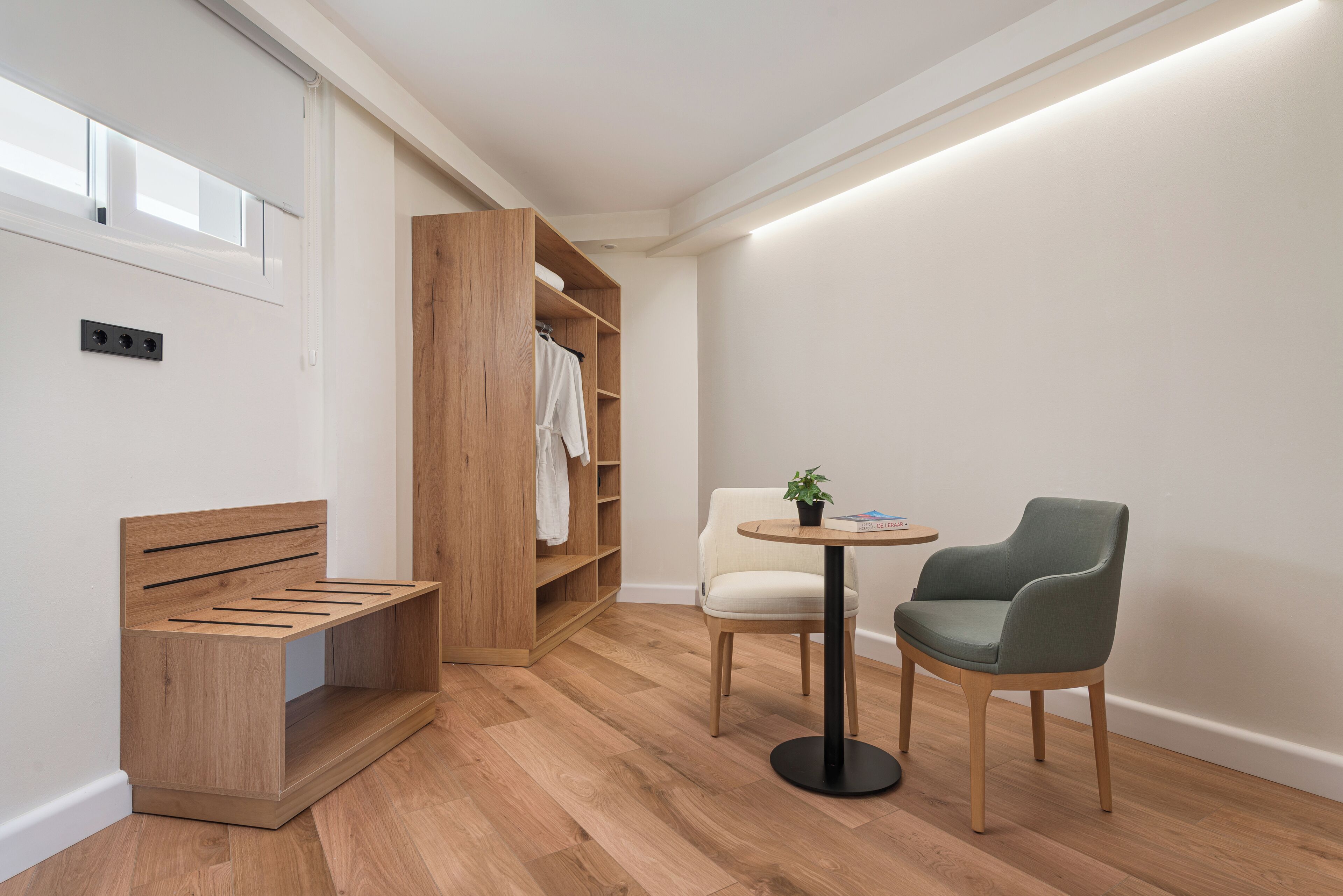 Photo - Welikehotel Triton Beach