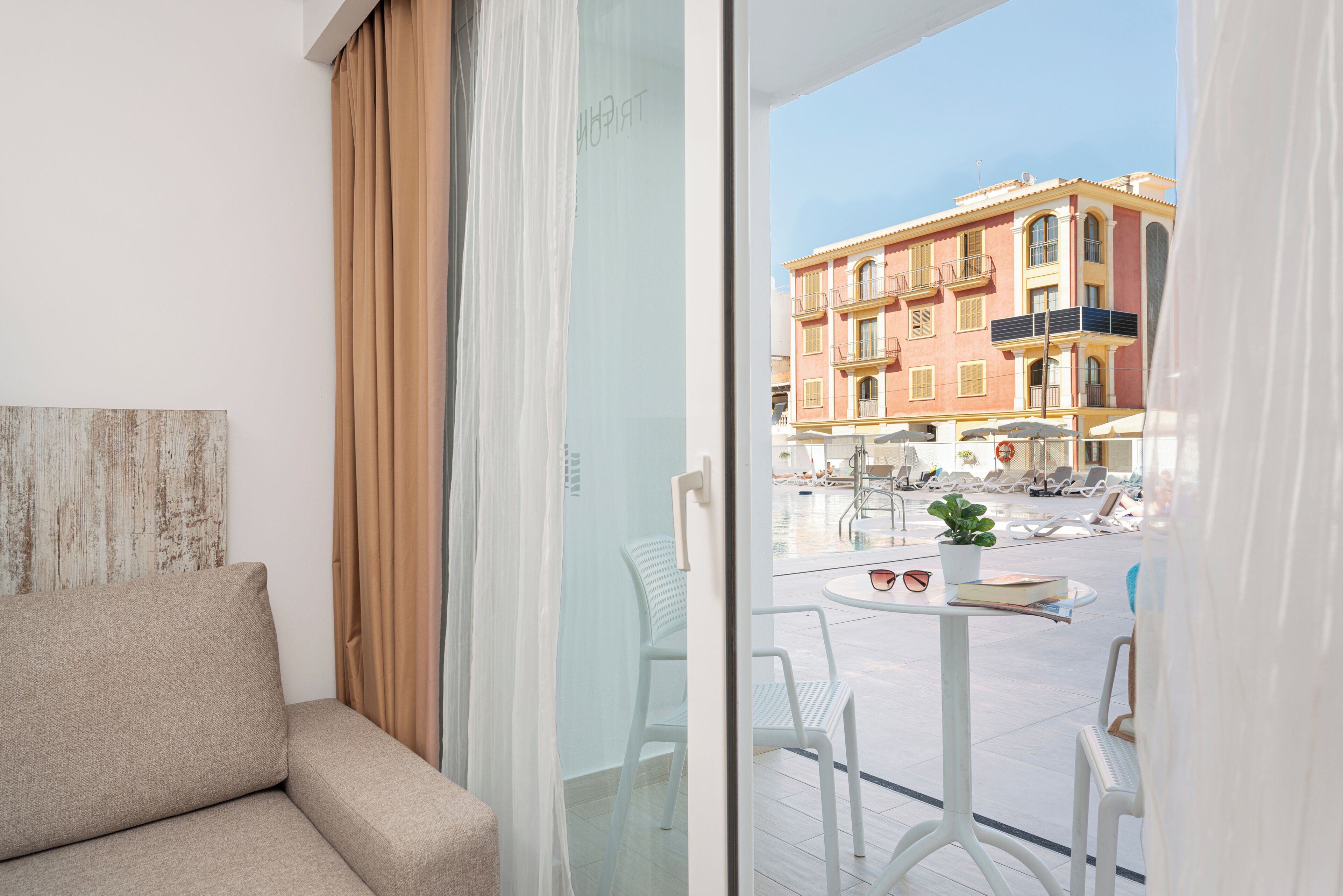 Photo - Welikehotel Triton Beach