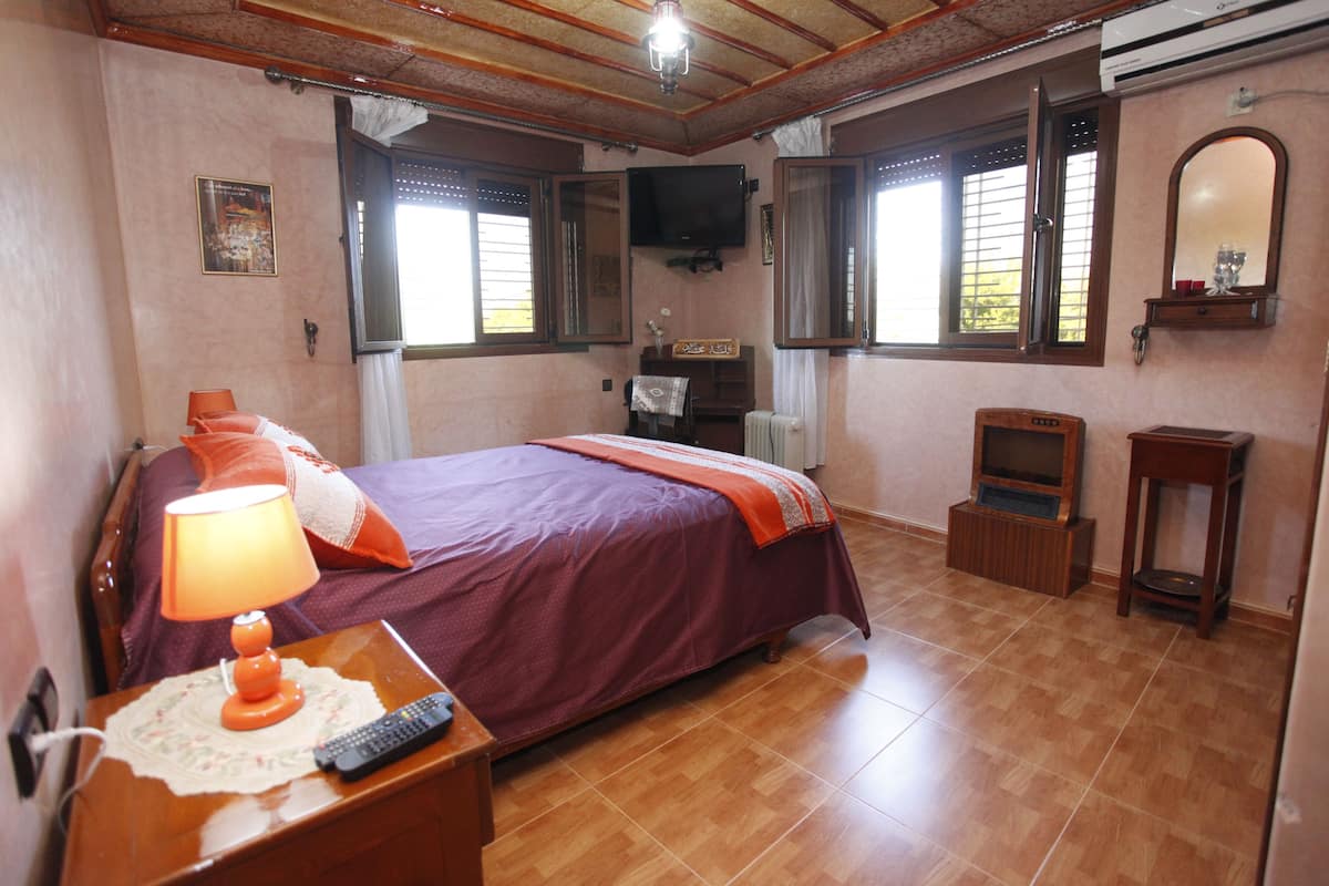 Standard-Apartment, 2 Schlafzimmer, Seeblick | Hochwertige Bettwaren, Schreibtisch, laptopgeeigneter Arbeitsplatz