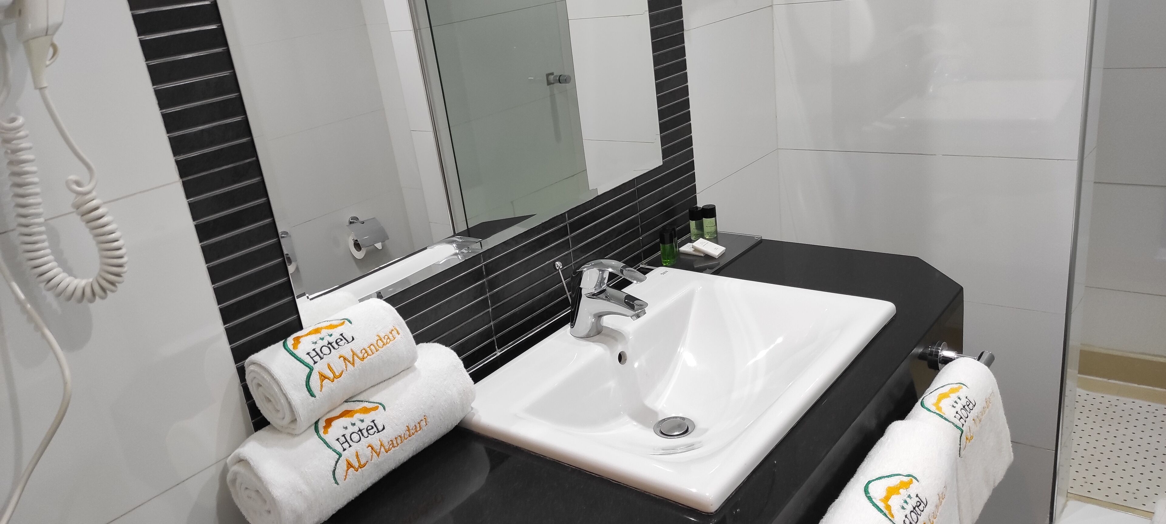 junior suite | bathroom sink