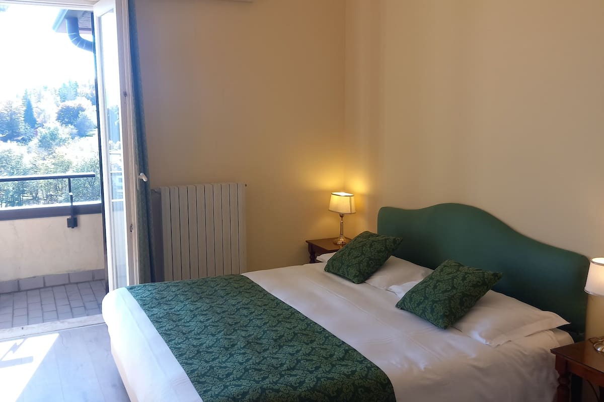 1 chambre, bureau, Wi-Fi gratuit, draps fournis