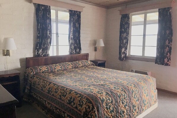 Iron/ironing board, free WiFi