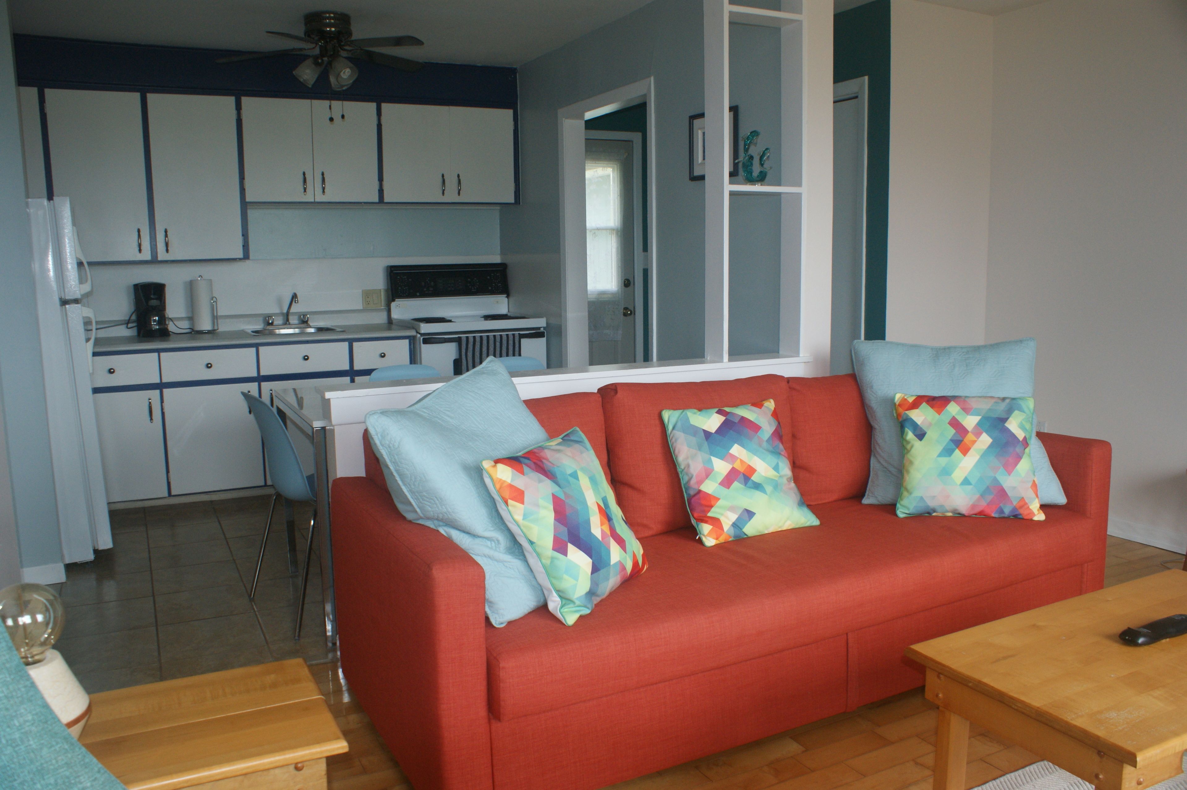Deluxe Cottage, 1 Bedroom, Ocean View | Private kitchen | Full-size fridge, microwave, stovetop, coffee/tea maker