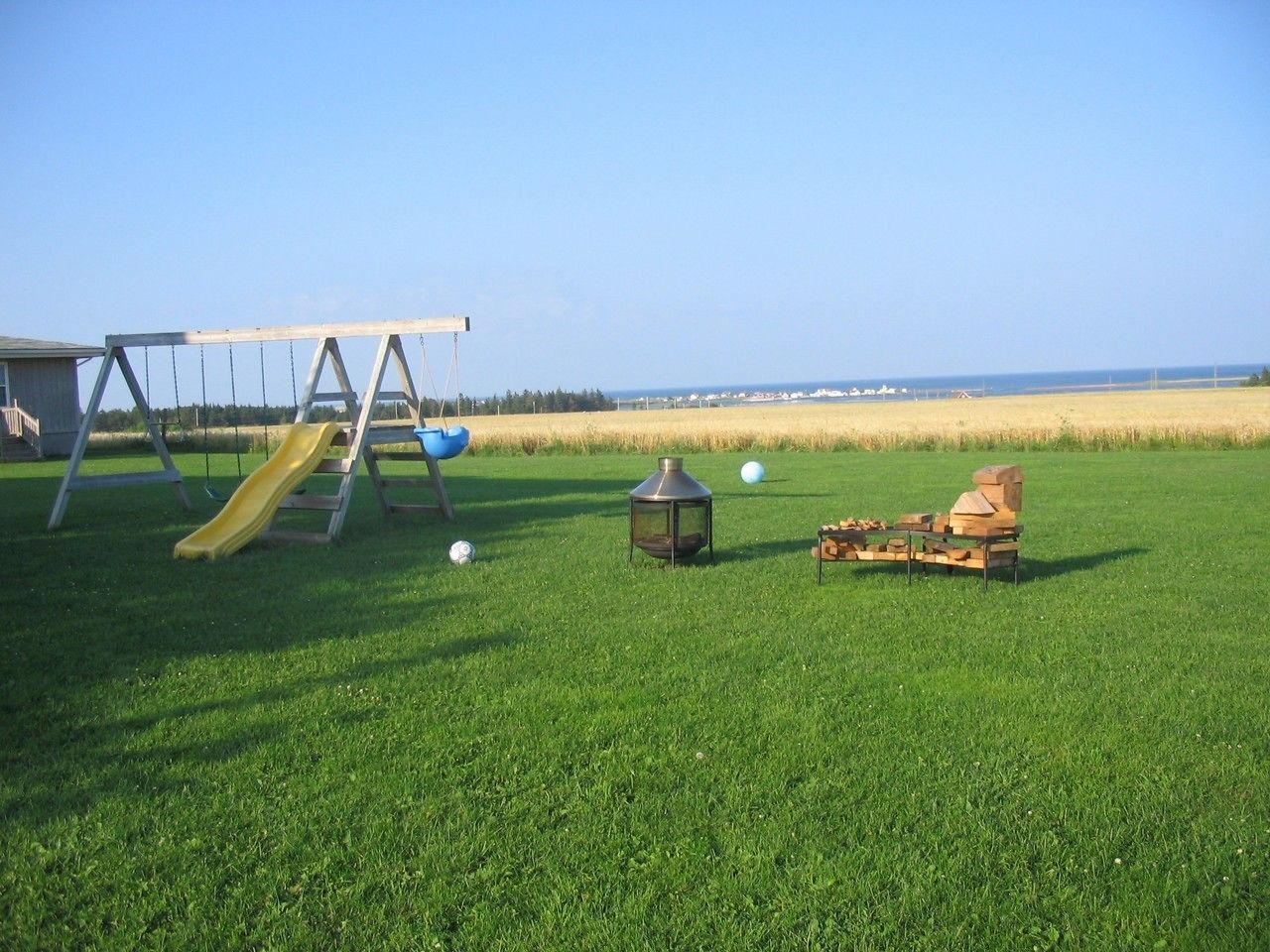 Children's play area - outdoor