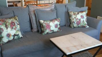 Executive Cottage, 2 Bedrooms, Jetted Tub, Ocean View | Living area | Flat-screen TV, DVD player