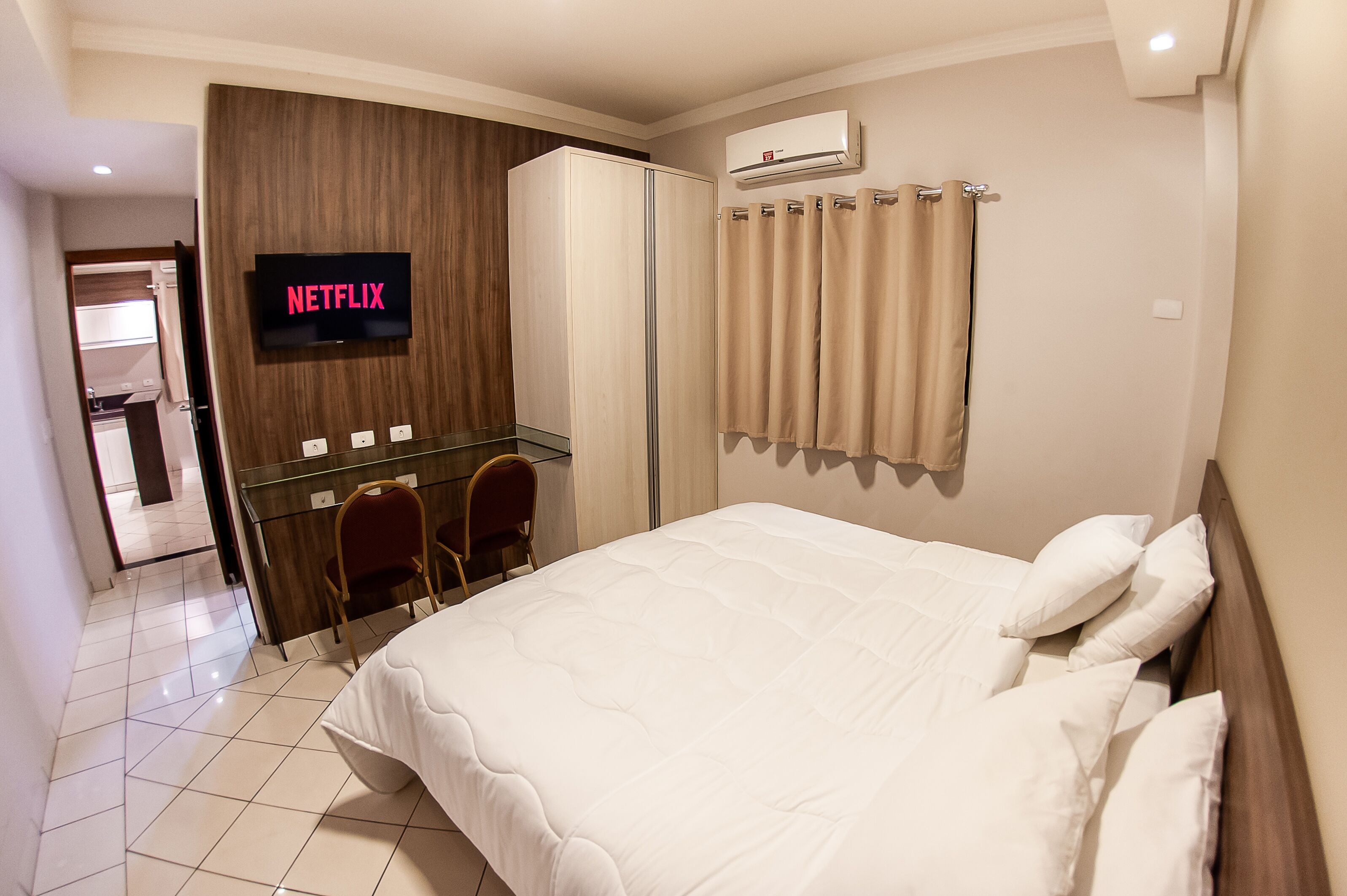 deluxe quadruple room | 1 bedroom, hypo-allergenic bedding, pillow-top beds, minibar