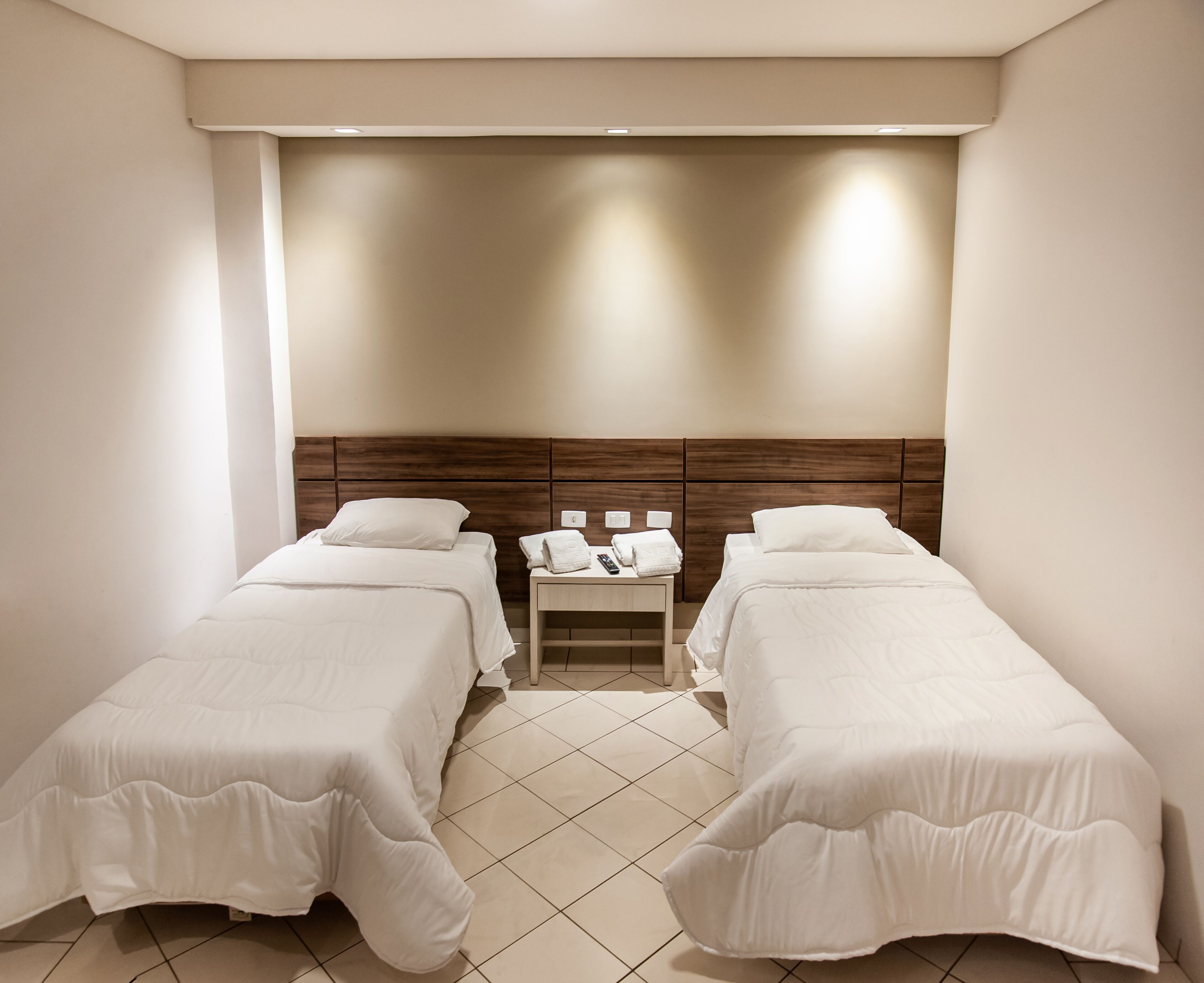 1 bedroom, hypo-allergenic bedding, pillow-top beds, minibar